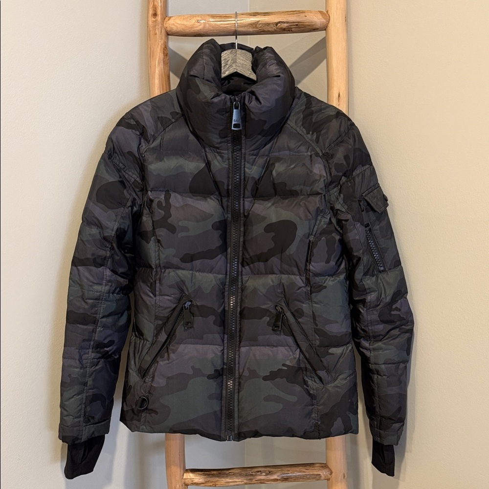 Women’s SAM. Camo Puffer Jacket